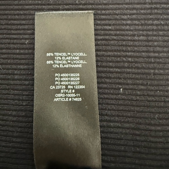 Aritzia Sunday Best Fire Cracker Black Ruffle-Shoulder Cropped Tank - Picture 11 of 12